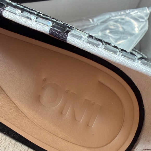 INC International Concepts Black and White Patterned Flats - Picture 8 of 12